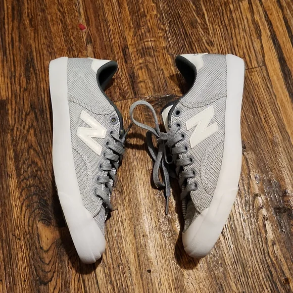 NEW BALANCE  Sneakers - Picture 4 of 9